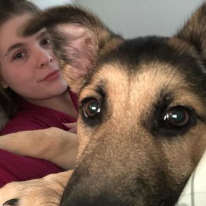 Meet your Posher, Alicia